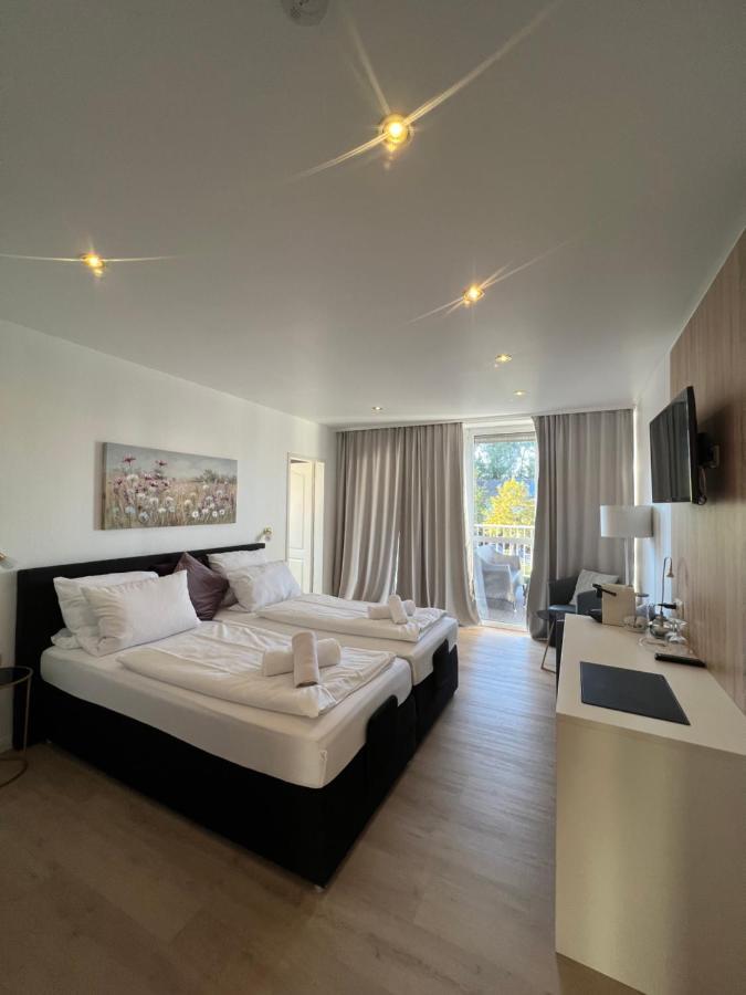 Hotel Mozart Traunreut Buitenkant foto
